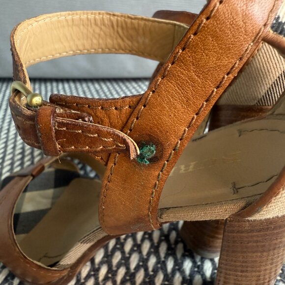 Burberry Brown Leather Sandals | Size 40 | Plaid Footbed | Designer Heels - Picture 5 of 7